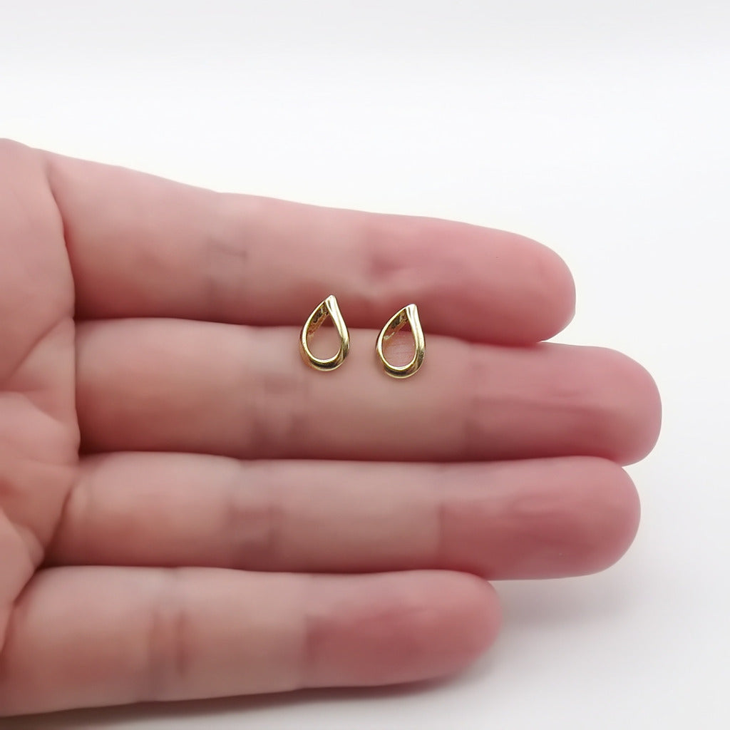 Hollow Teardrop Stud Earrings